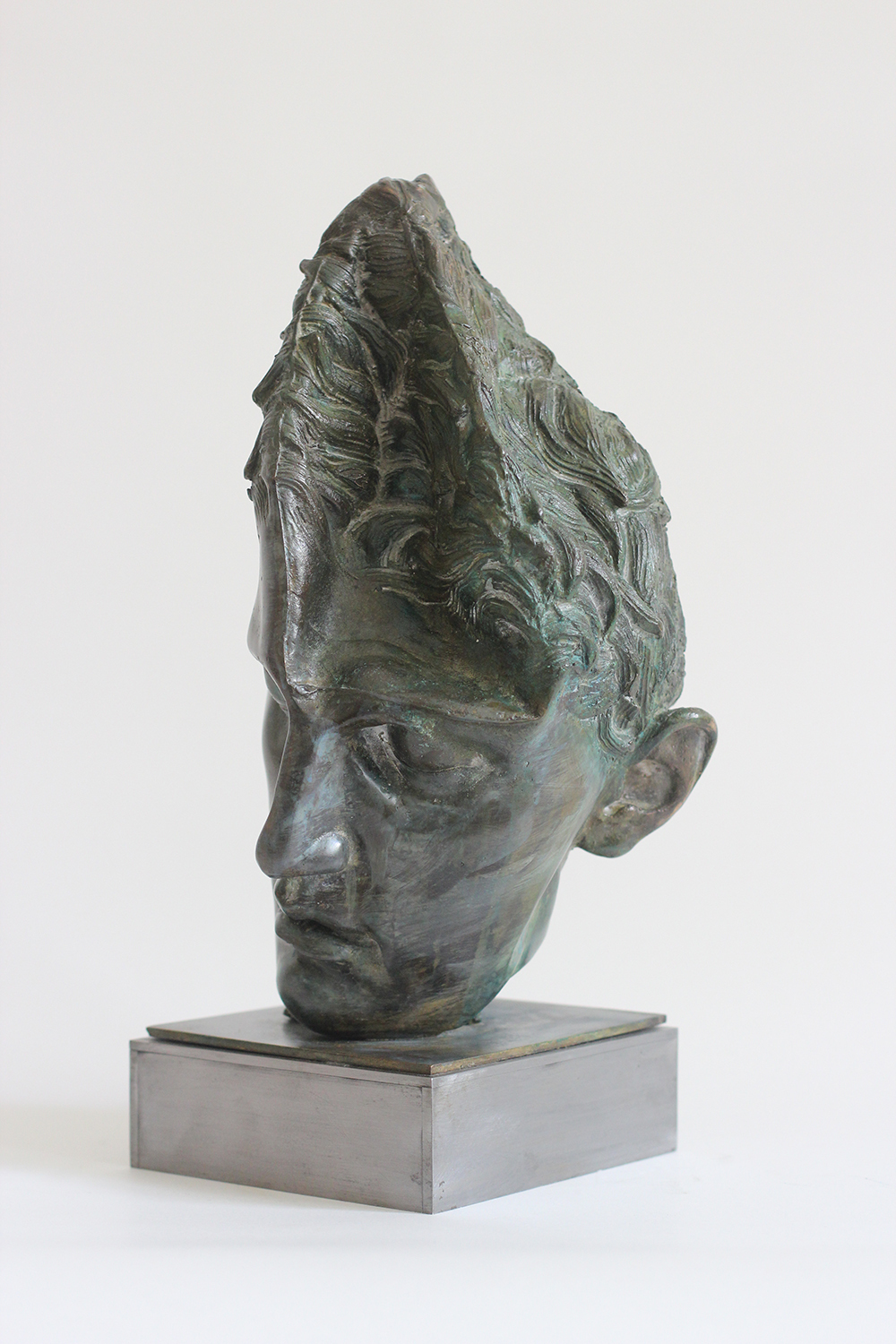 Gumi &aacute;ltal torz - bronz, 2017 - 1 by Szab&oacute; Menyh&eacute;rt
