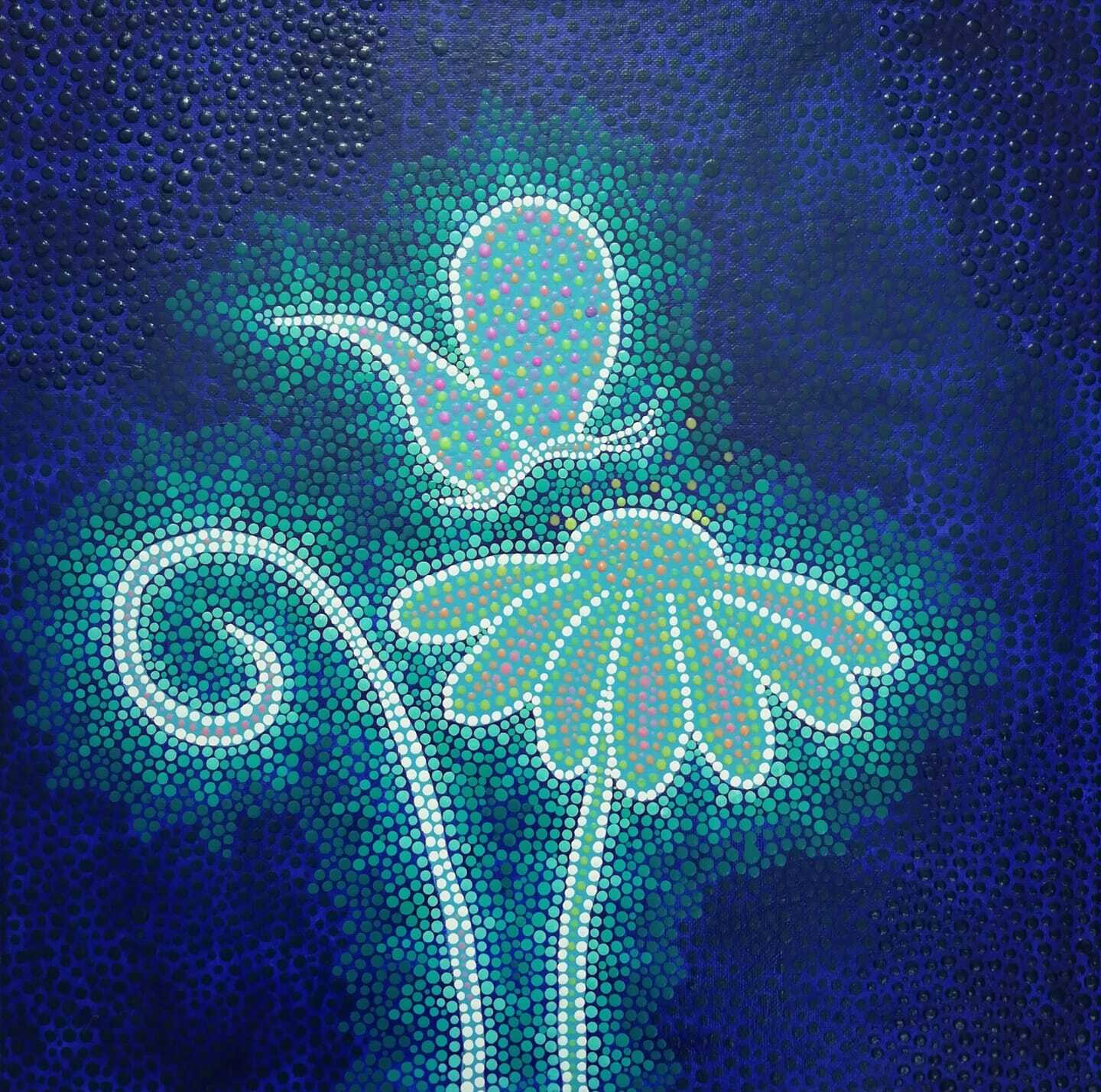 Pillang&oacute; &eacute;s Vir&aacute;g - 1 by Chlo&eacute; Lights