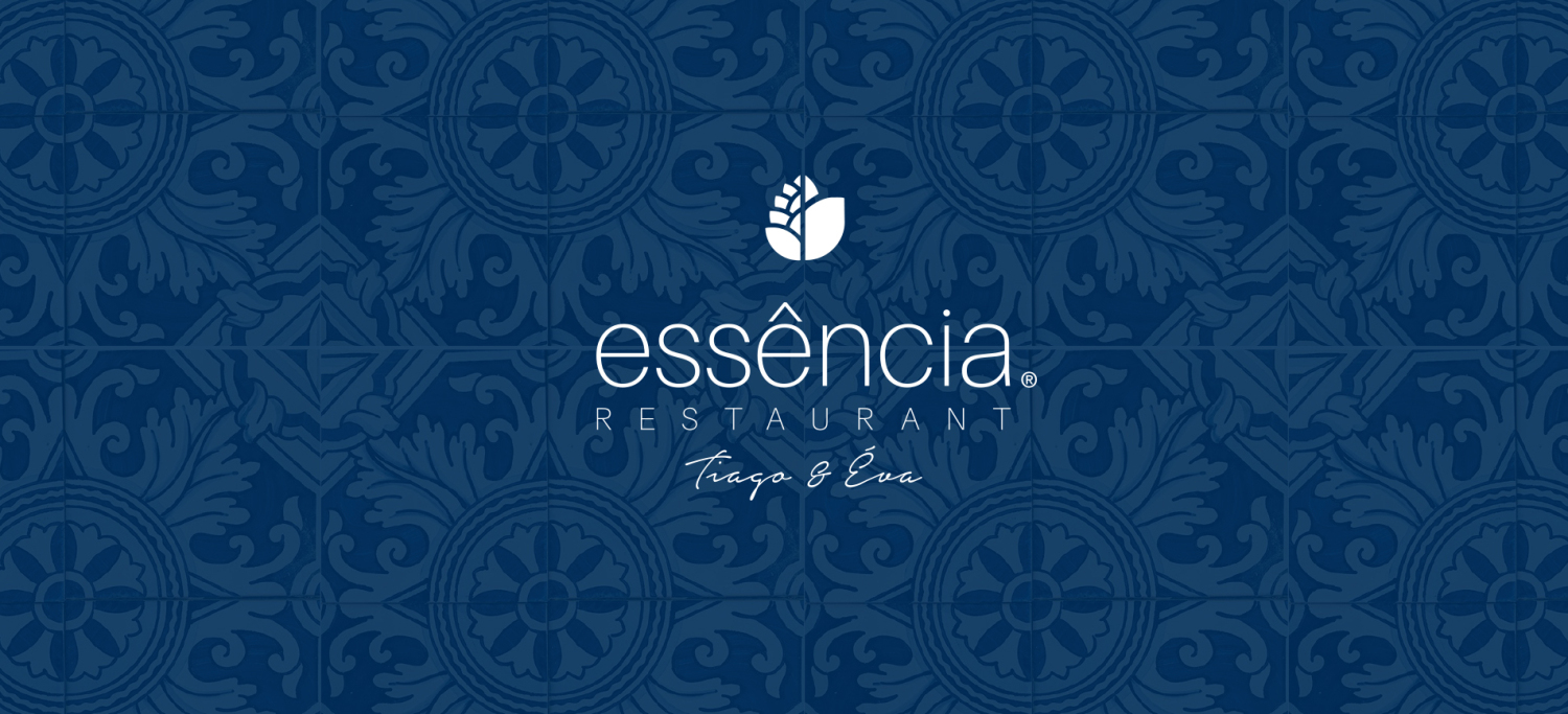 ess&ecirc;ncia - 1 by Sz&eacute;kffy Anik&oacute;