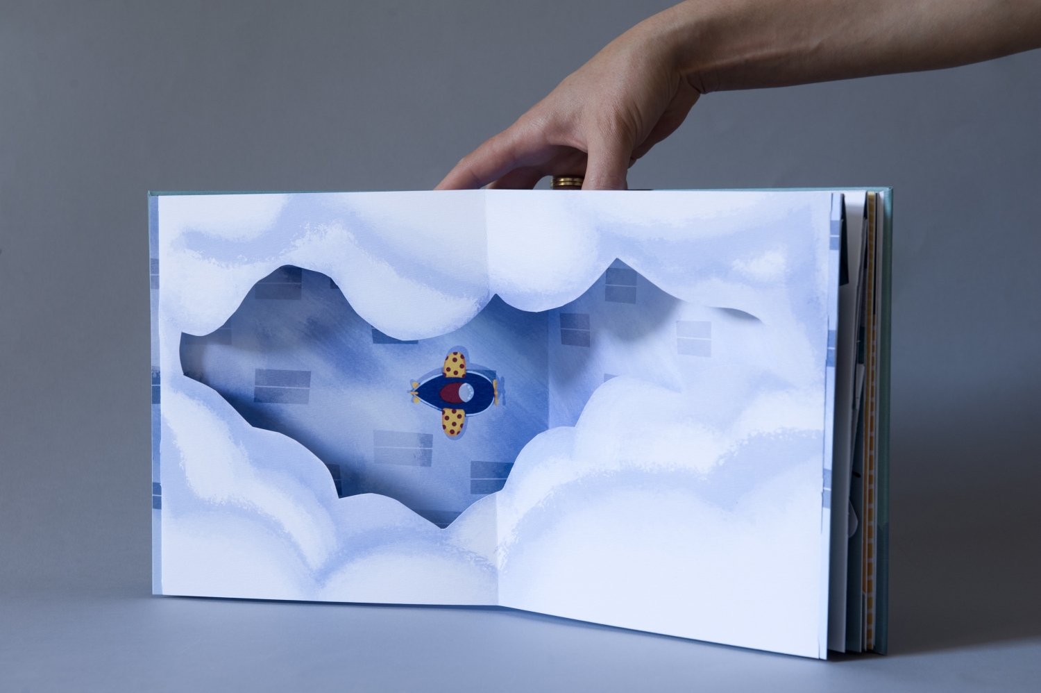 POP UP K&Ouml;NYV - 1 by Koralevicz Kinga