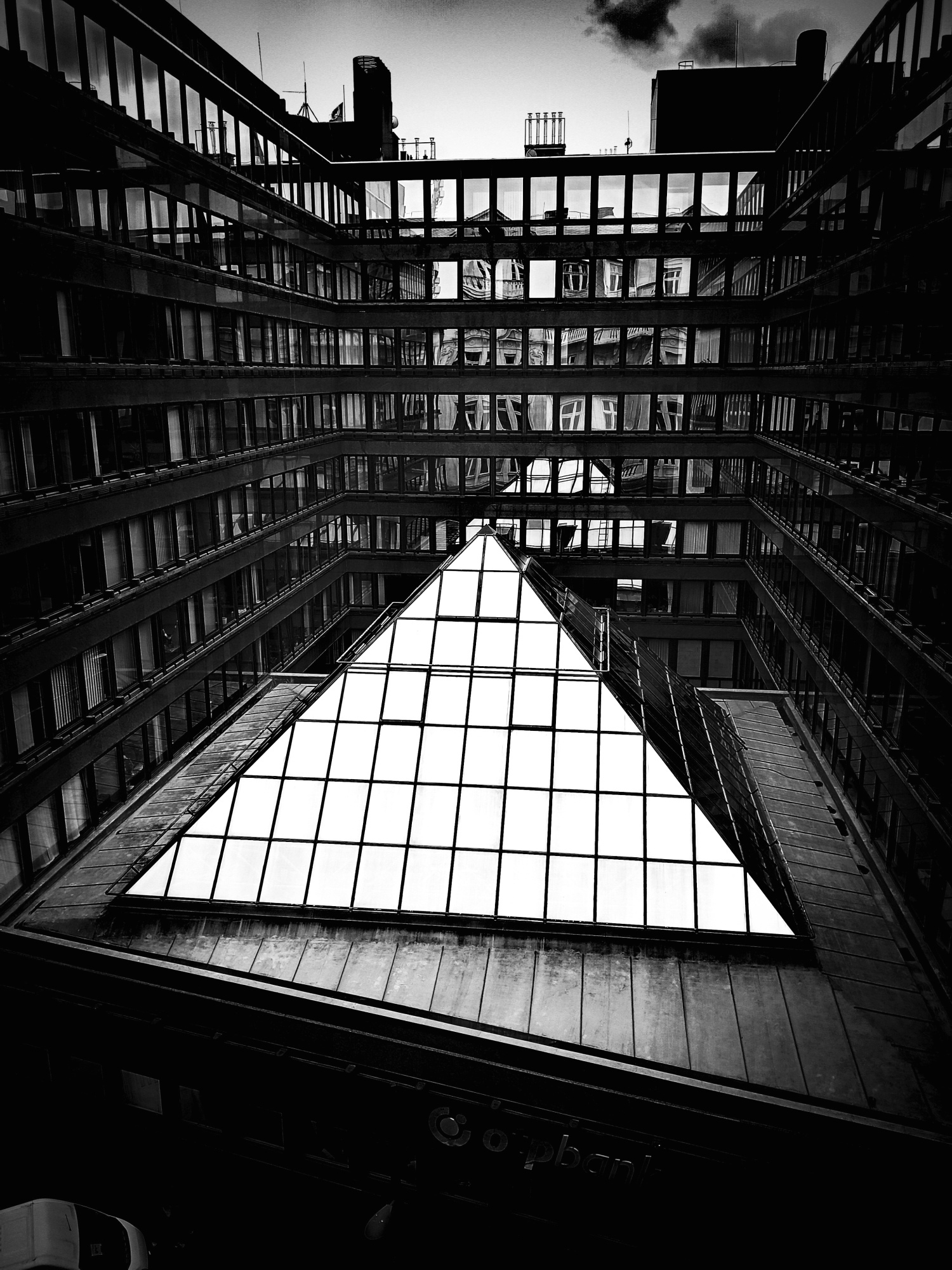 Budapest - 1 by Bunda Lajos