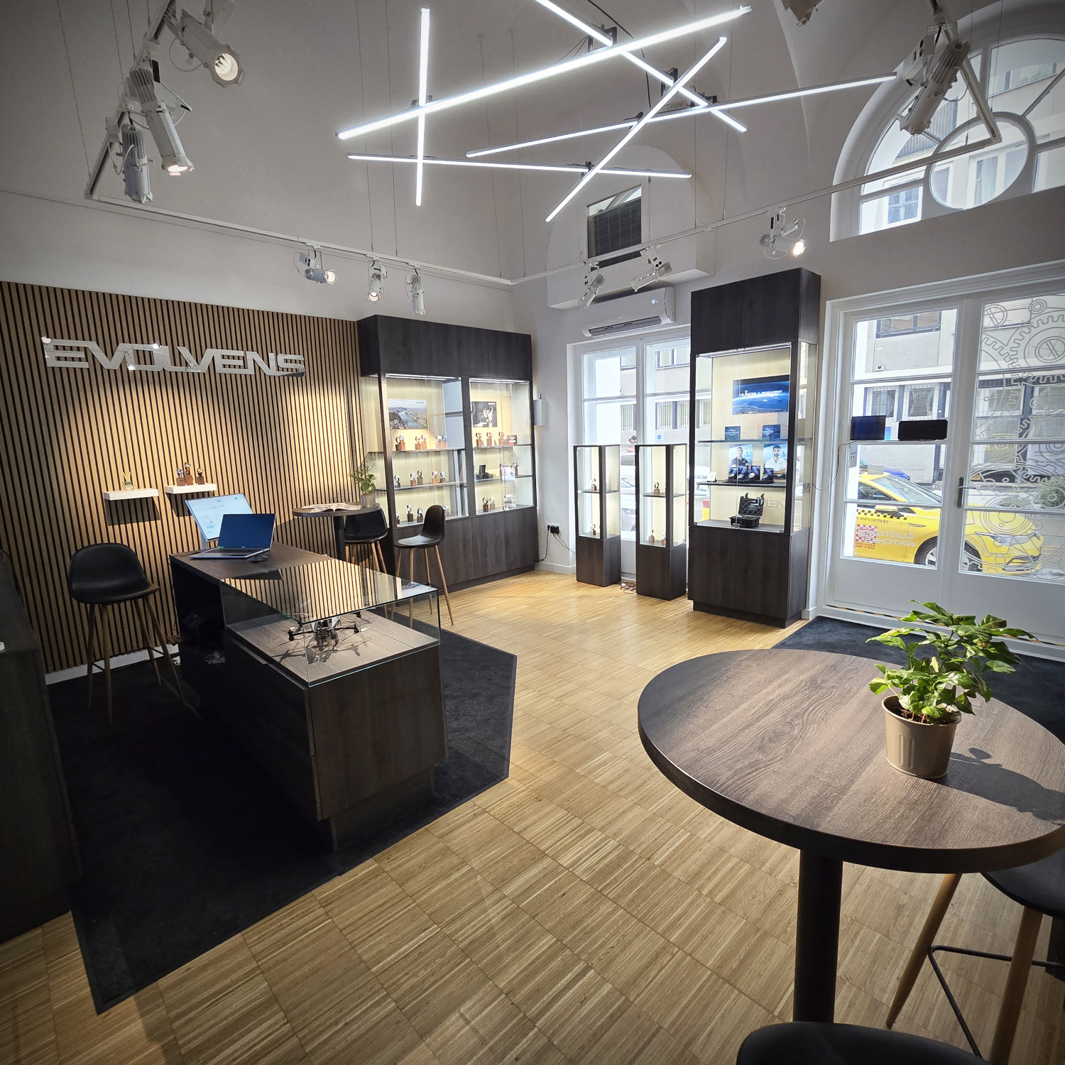Evolvens&reg; Watches Store Budapest - 1 by B&aacute;thori L&aacute;szl&oacute;