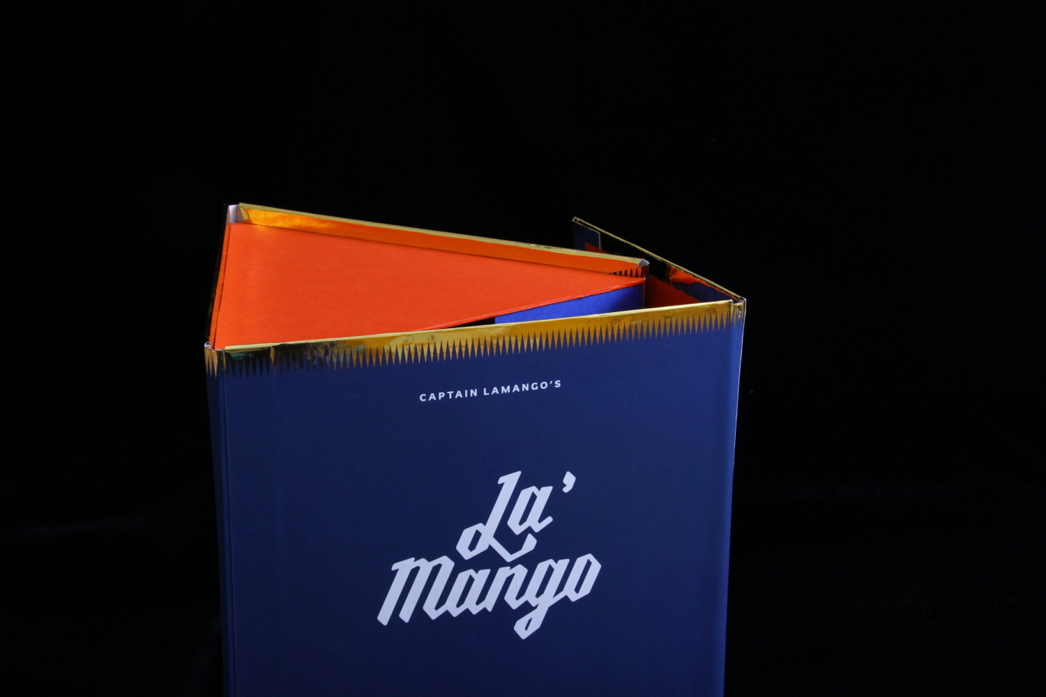 Lamango pr&eacute;mium rum arculat &eacute;s limit&aacute;lt d&iacute;szcsomagol&aacute;s - 1 by Szalai P&eacute;ter