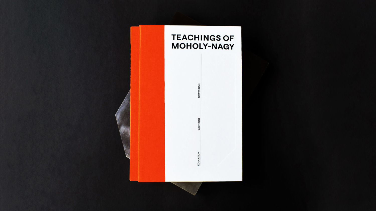 TEACHINGS OF MOHOLY-NAGY - 1 by P&eacute;nzelik R&eacute;ka