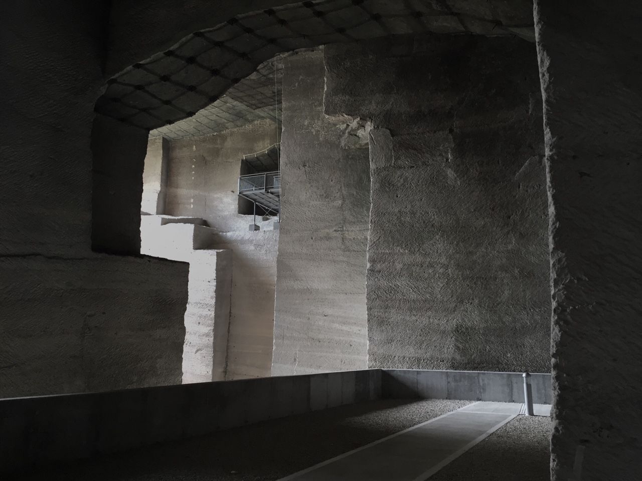 Sz&uuml;reteljetek a f&ouml;ldk&eacute;pződ&eacute;s egyik gyűrőd&eacute;s&eacute;n nekt&aacute;rt! - 1 by zsfcsv