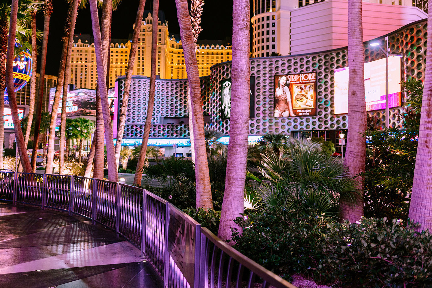 Las Vegas - 1 by Popovits B&aacute;lint