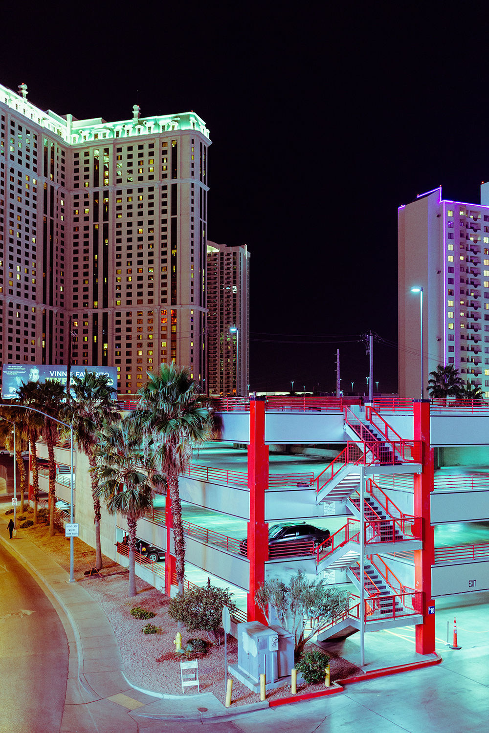 Las Vegas - 1 by Popovits B&aacute;lint