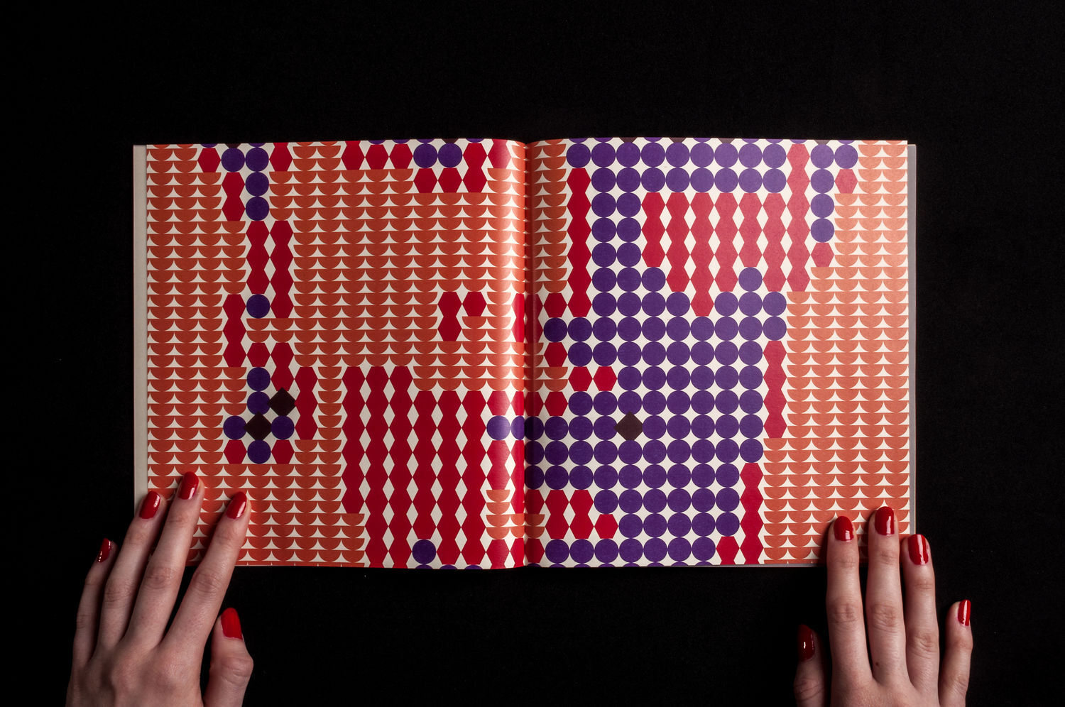 SELFBOOK / photobook projekt - 1 by Szemmelroth Bal&aacute;zs