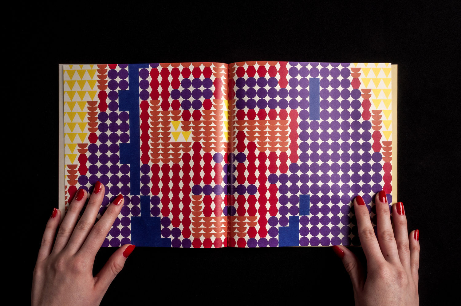 SELFBOOK / photobook projekt - 1 by Szemmelroth Bal&aacute;zs