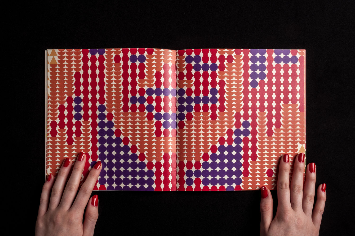 SELFBOOK / photobook projekt - 1 by Szemmelroth Bal&aacute;zs