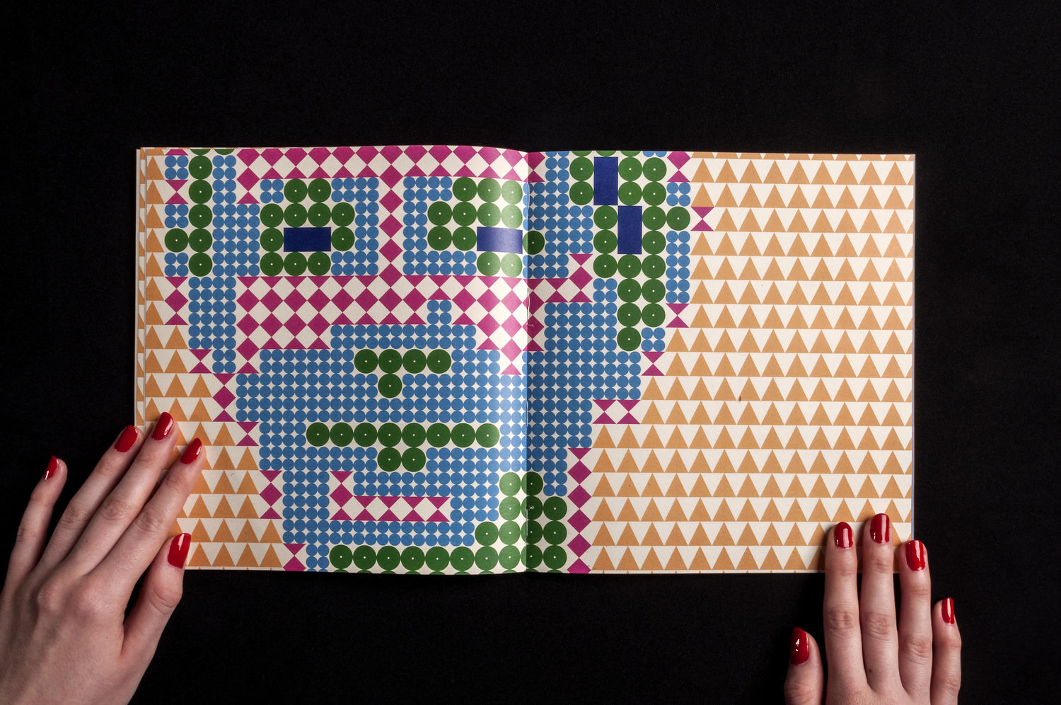 SELFBOOK / photobook projekt - 1 by Szemmelroth Bal&aacute;zs