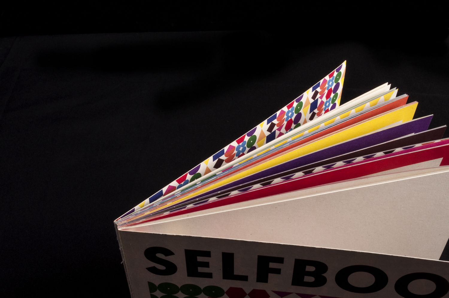 SELFBOOK / photobook projekt - 1 by Szemmelroth Bal&aacute;zs
