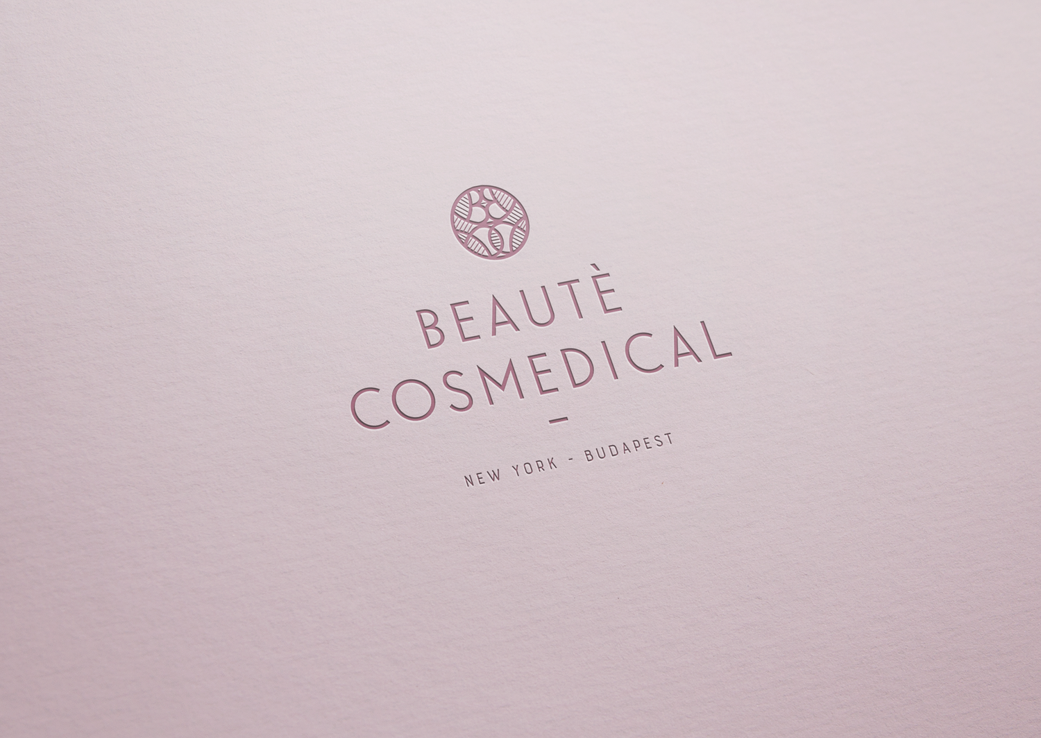 Beaut&eacute; Cosmedical - 1 by Moln&aacute;r Annam&aacute;ria