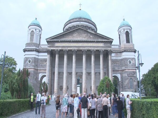 Esztergom V&aacute;rhegy Kutat&aacute;si Program - r&eacute;g&eacute;szeti r&ouml;vidfilm 